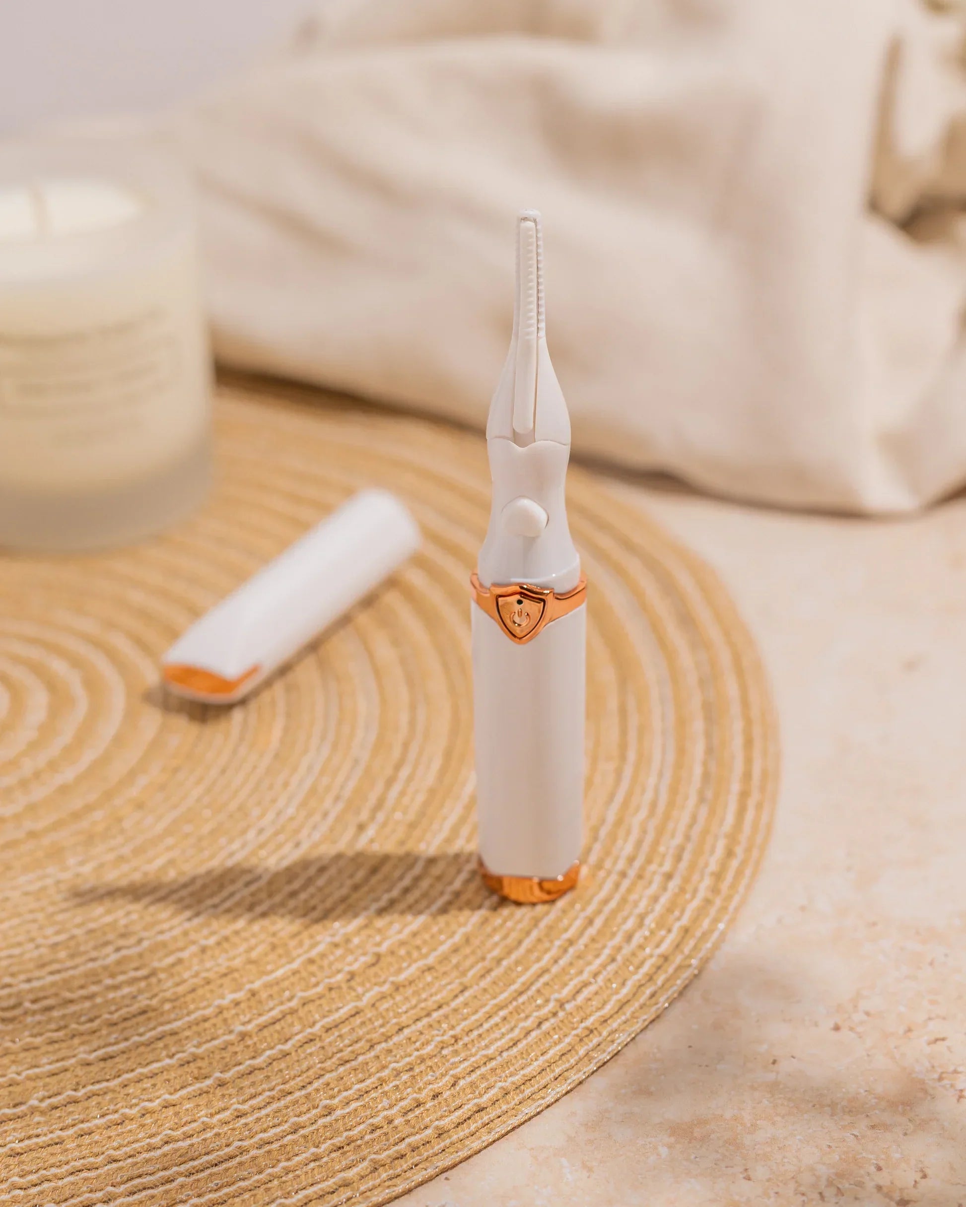 Curliva – Elektrische Verwarmde Wimperkruller | 50% KORTING
